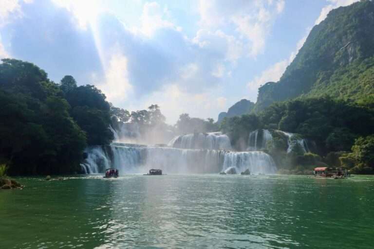 Ban Gioc Waterfall on the 4-day Ha Giang Cao Bang combo tour