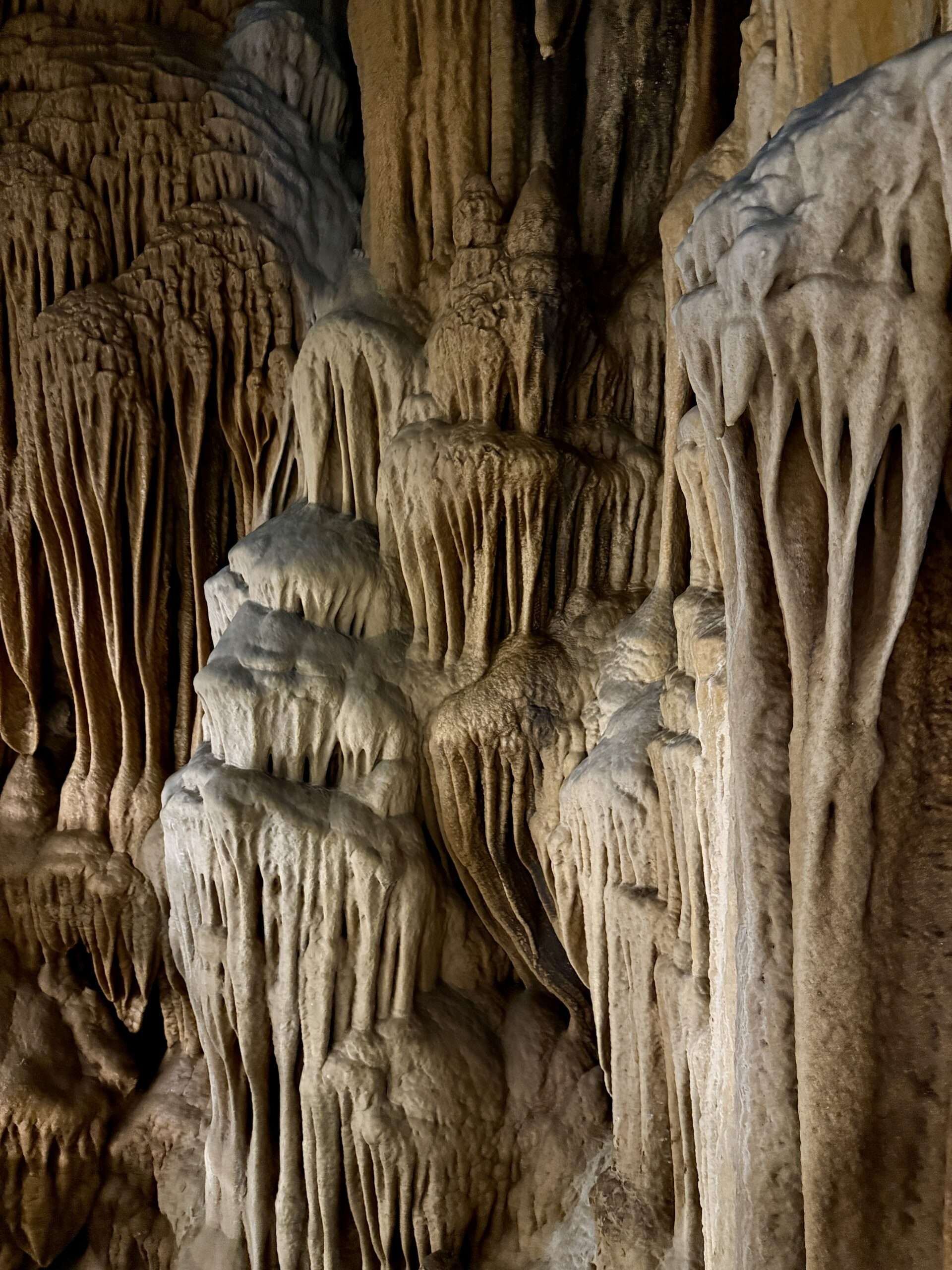 Lung Khuy Cave