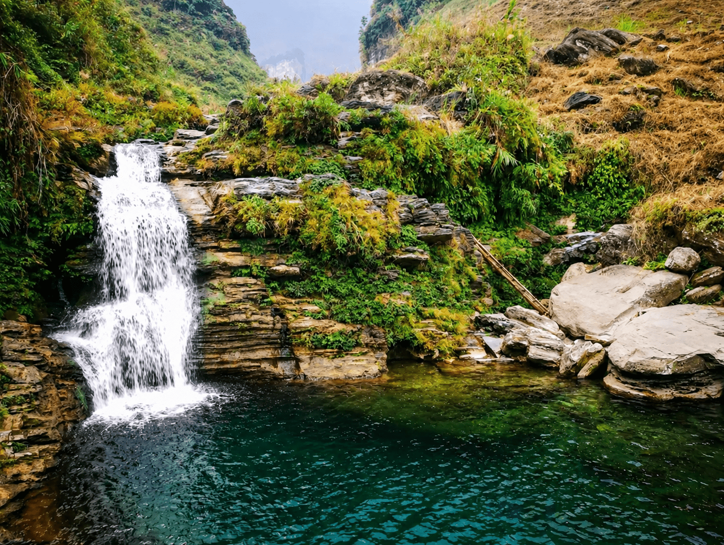 Du Gia Waterfall and landscape